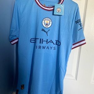BRAND NEW WITH TAGS Erling Haaland Manchester City Kit - Size large